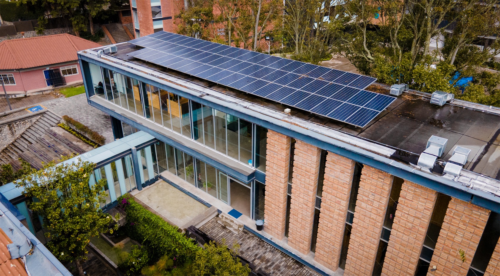 Qué son los Edificios Modelo y cómo pueden aportar a la eficiencia energética en América Latina