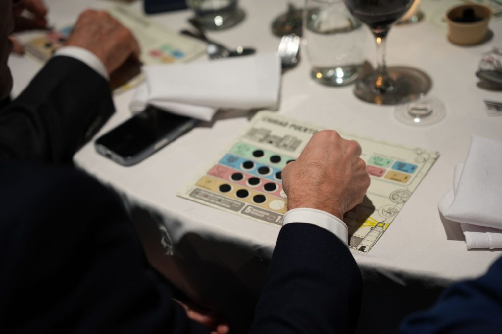 Desarrollo del juego de mesa La Ciudad de tu Vida diseñado por RIL para La Noche de Intendentes 2026.